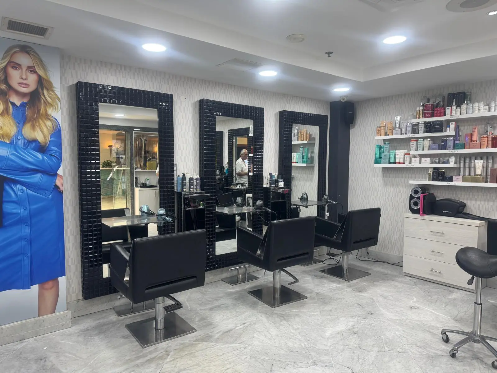 Inside the Hilton salon